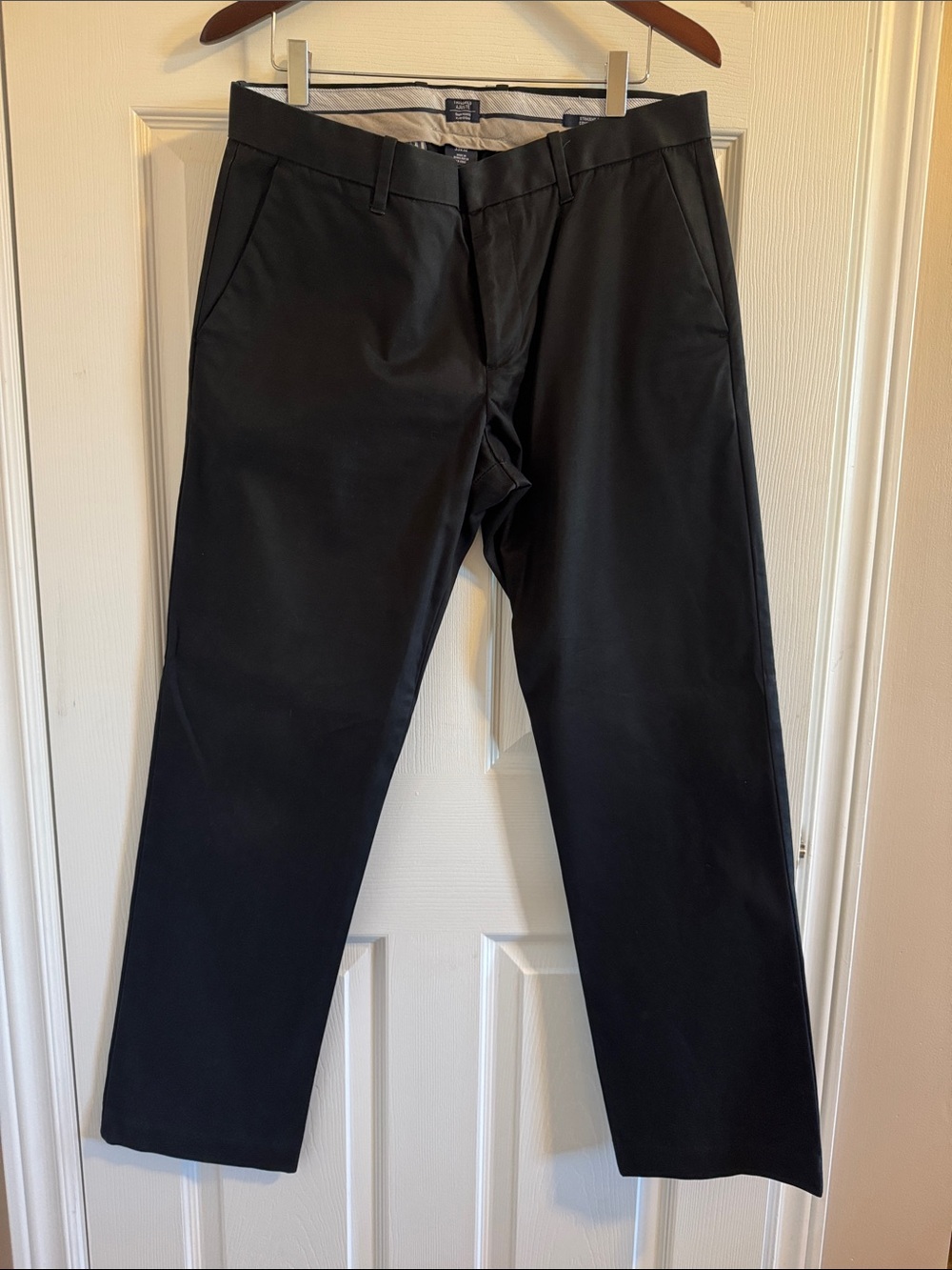 GAP Men's Black Chino Pants